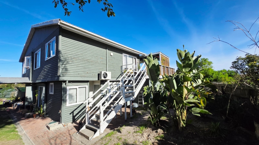 5 Bedroom Property for Sale in Sedgefield Central Western Cape